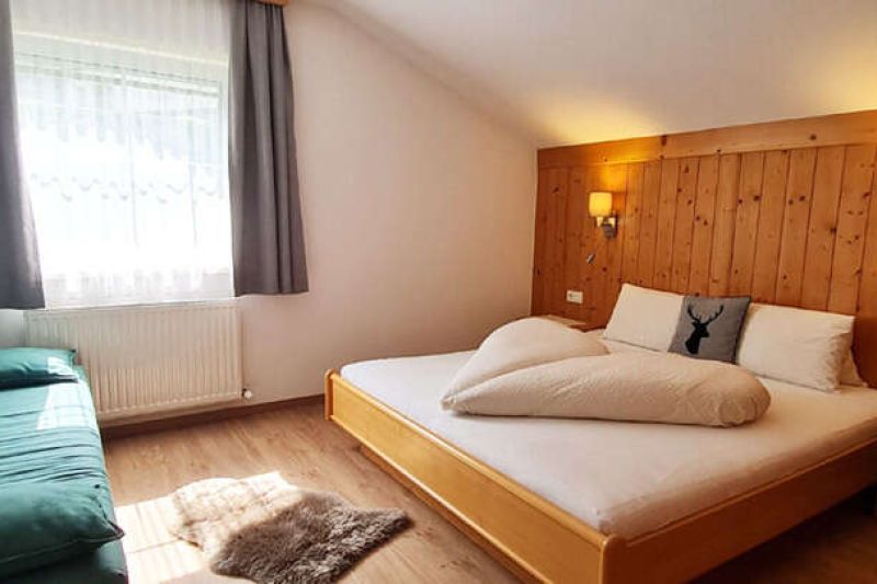 Bedroom in apartment 3 in the Walch guest house in Fendels